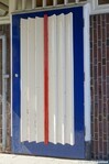 Deur naar het schoolplein.
<br/>
Gert-Jan Lobbes, 2019-04-01